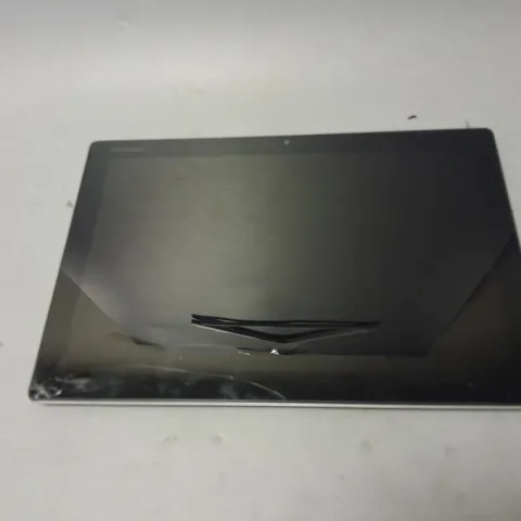 LENOVO MIIX 520 TABLET WITH 12" SCREEN