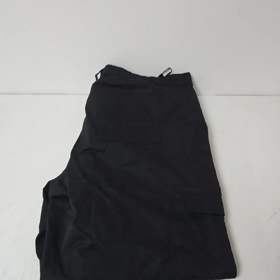 BONPRIX BLACK CARGO PANTS - SIZE 28