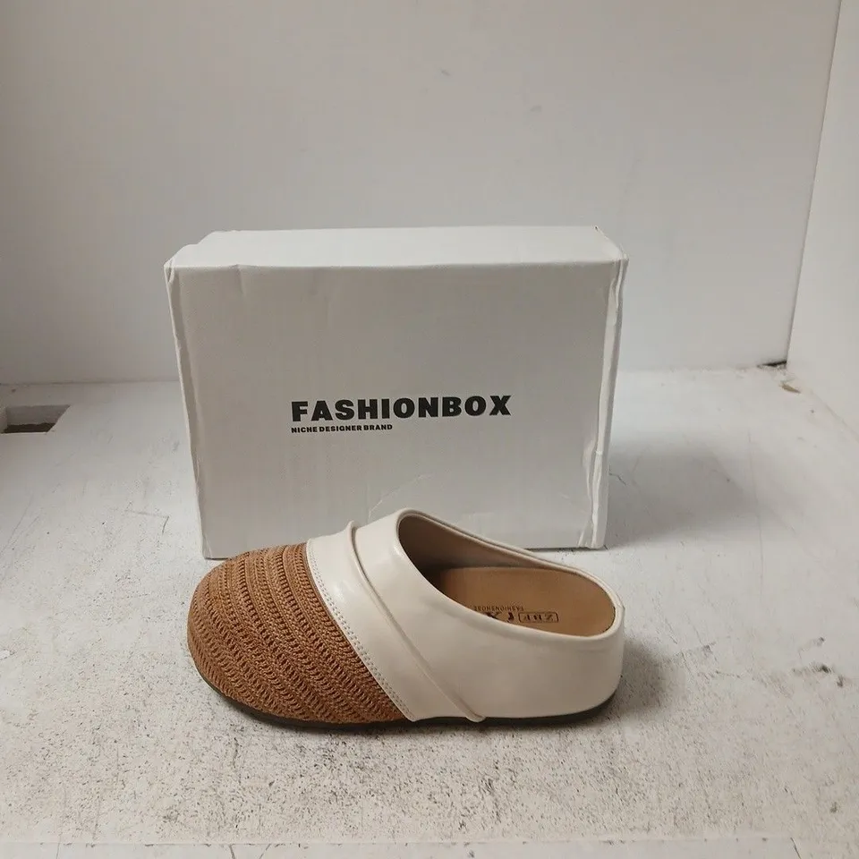 FASHIONBOX WHITE SLIP-ON MULE WITH WOVEN TOE – BOXED