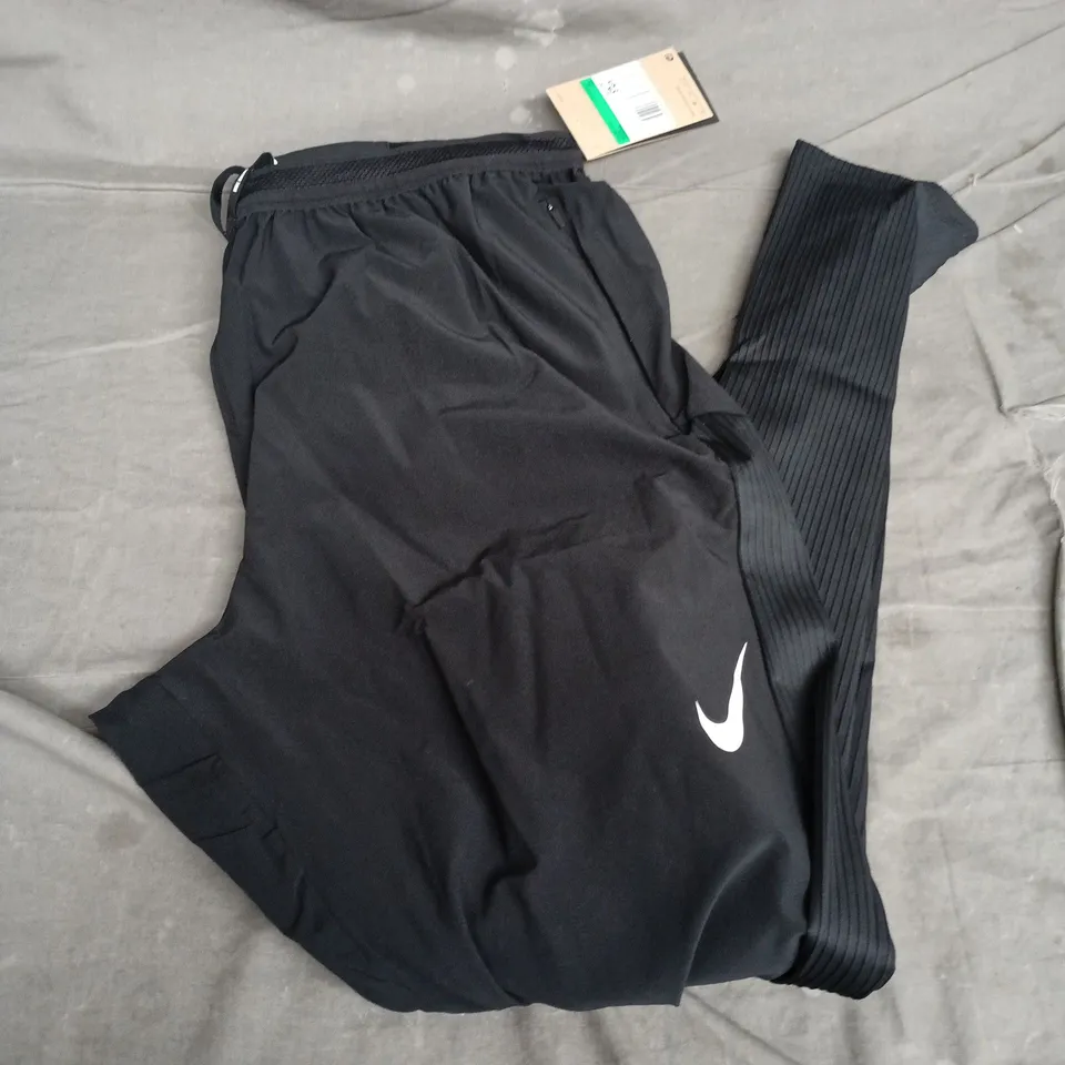 NIKE MEN'S RUNNING PANTS – BLACK, XL WITH SWOOSH
