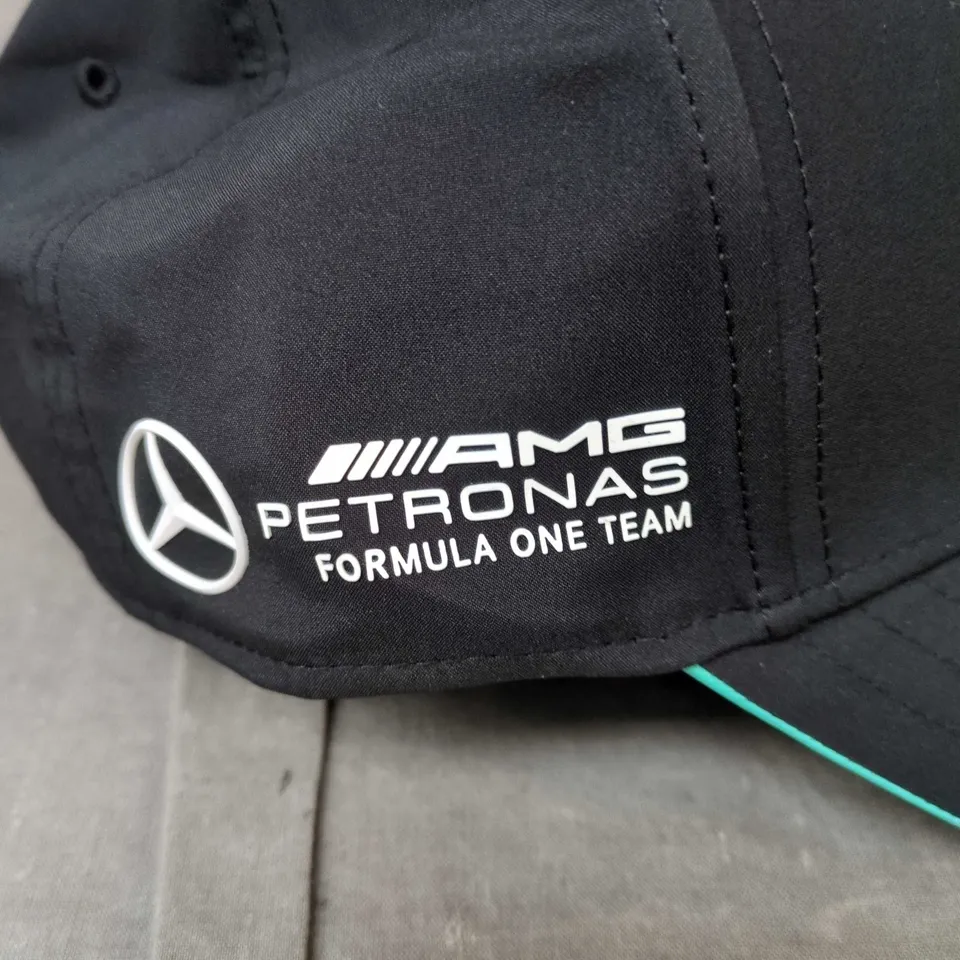 MERCEDES‑AMG PETRONAS FORMULA ONE TEAM CAP BY ADIDAS – BLACK, ONE SIZE (OSFM)