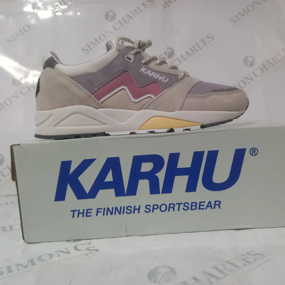 BOXED PAIR OF KARHU SHOES IN MULTICOLOUR UK SIZE 7