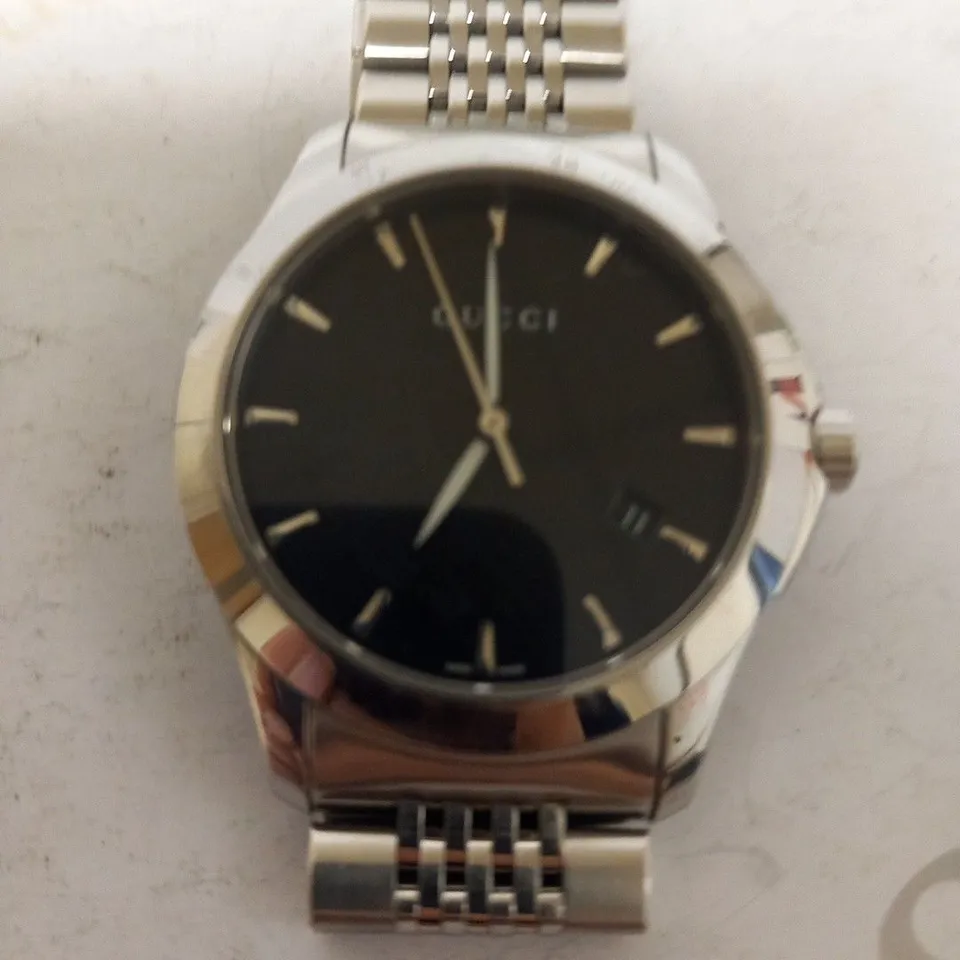 GUCCI SWISS MADE 126.4 WRIST WATCH