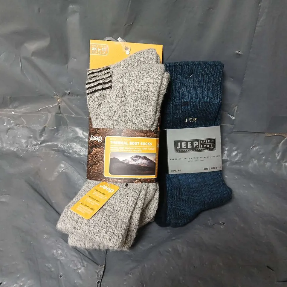 APPROXIMATELY 80 PACKS OF JEEP SOCKS TO INCLUDE THERMAL BOOT SOCKS IN GREY & SPIRIT SOCKS IN NAVY (6-11)