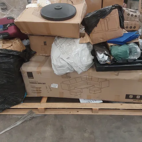 PALLET OF ASSORTED CONSUMER PRODUCTS/FURNITURE PARTS INCLUDING: SUITCASE, GARDEN SOFA PARTS, SUNLOUNGER, PARASOL BASE ECT