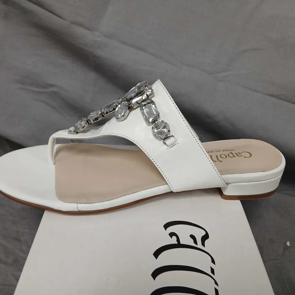 CAPOLLINI ANABELLE WHITE SANDALS – UK 7 (EU 40)