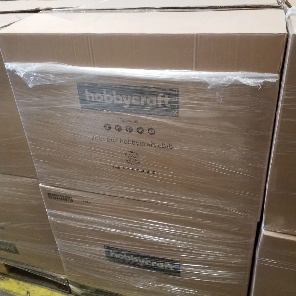 PALLET CONTAINING ASSORTED CHRISTMAS PRODUCTS & DECORATIONS INCLUDING GOLD SHIMMER WALL TILE, FUSE BEAD SET, WOODEN CHRISTMAS BOXES, POP UP ADVENT CALENDAR & RATTAN WREATHS