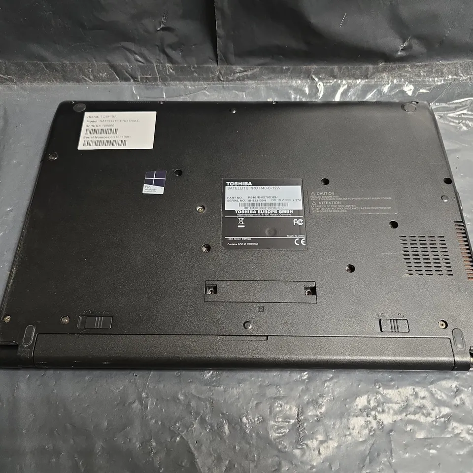 TOSHIBA  SATELITTE PRO R40-C LAPTOP