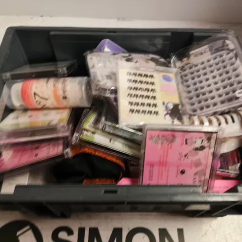 APPROXIMATELY 15 ASSORTED HEALTH & BEAUTY PRODUCTS 