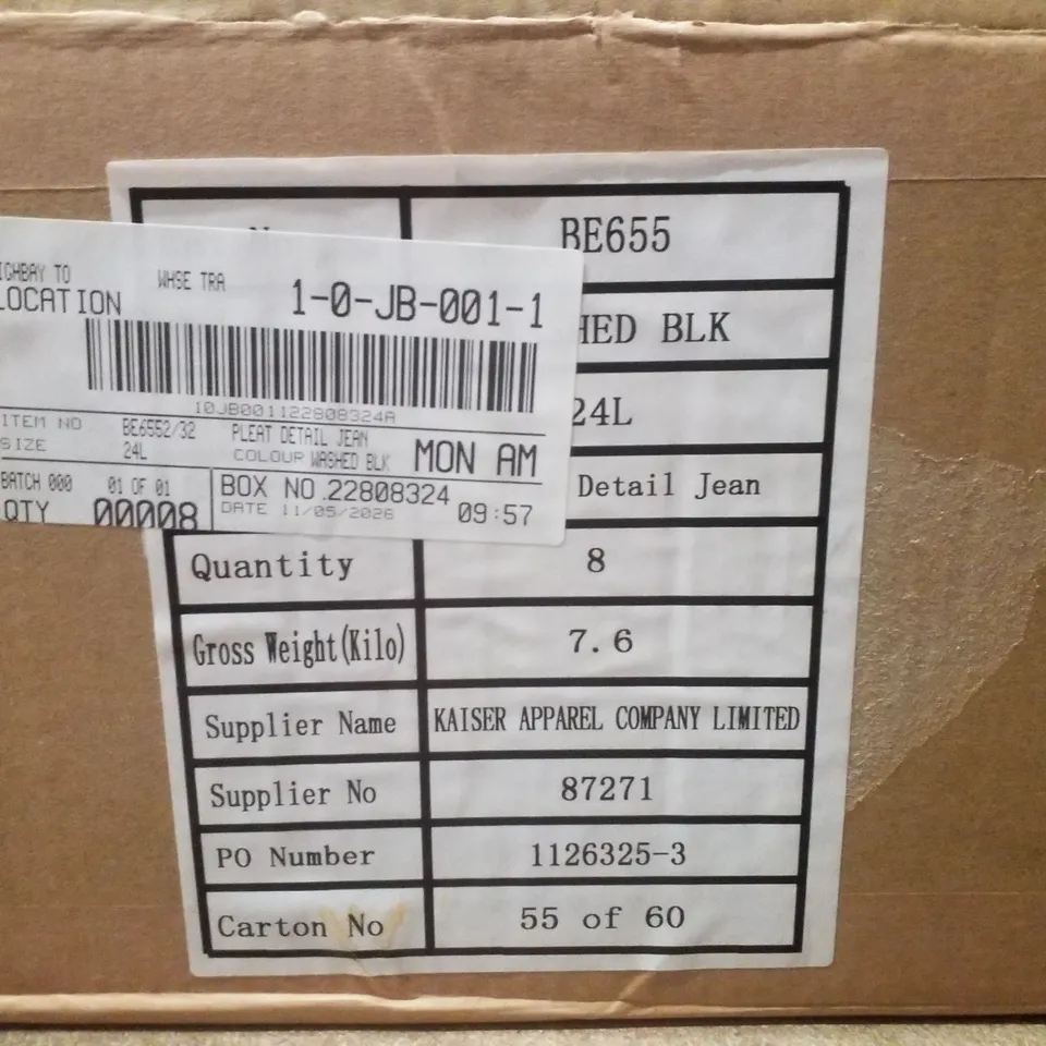 BOX CONTAINING APPROXIMATELY 8 BRAND NEW SIMPLY BE WASHED BLACK PLEAT DETAIL JEANS - 24L