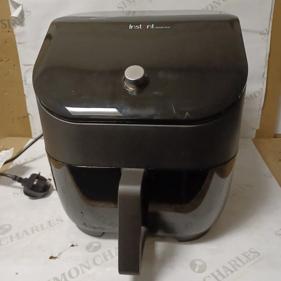 INSTANT POT VORTEX PLUS AIRFRYER