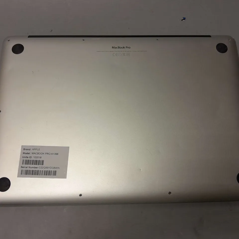 APPLE MACBOOK PRO A1398