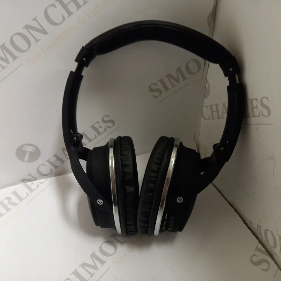 BOSE QUIETCOMFORT 35 II NOISE CANCELLINGH HEADPHONES