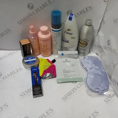 LOT OF BEAUTY ITEMS TO INCLUDE ST.TROPEZ BRONZING MOUSSE, ETC