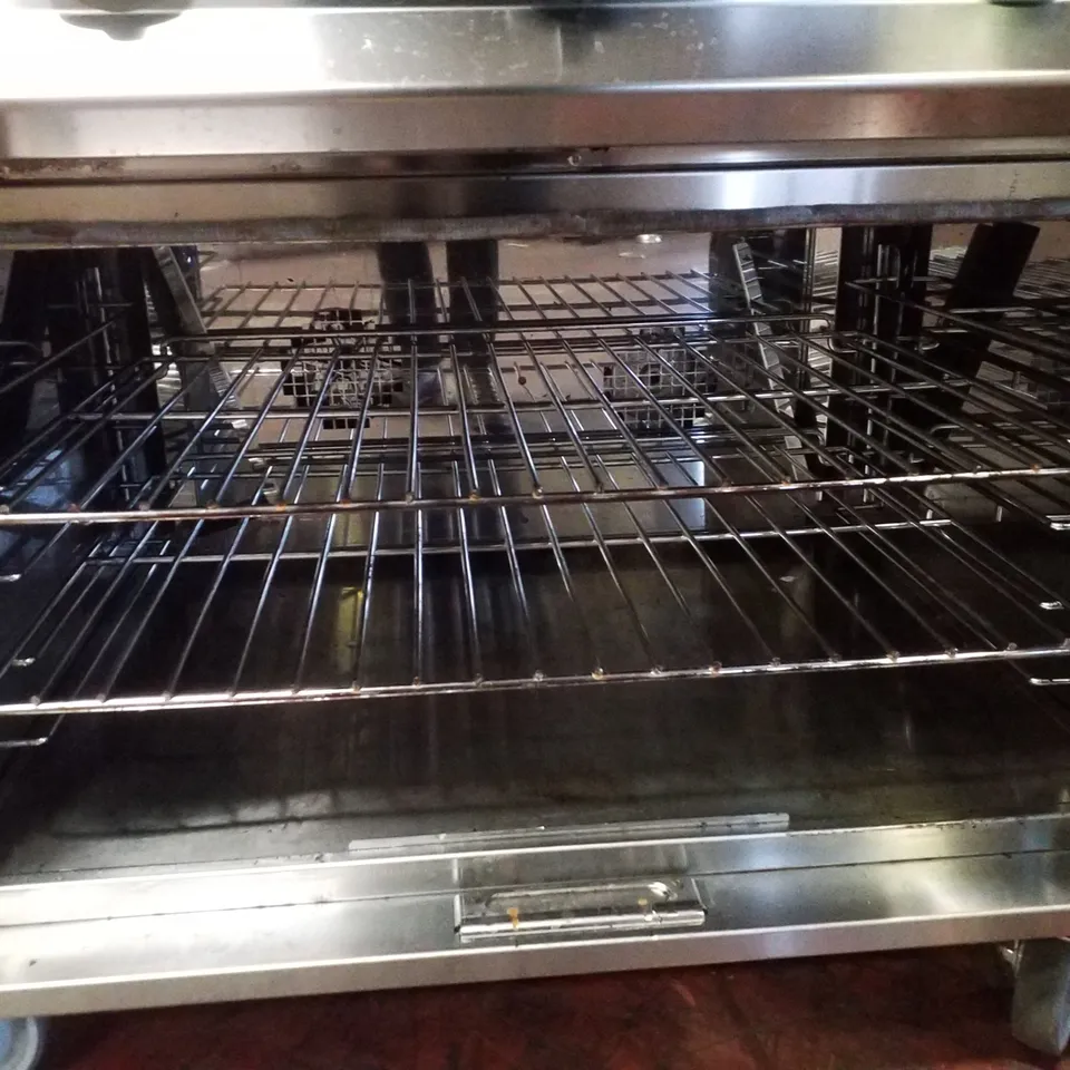 LINCAT OE8015 SOLID TOP PLATE OVEN RANGE