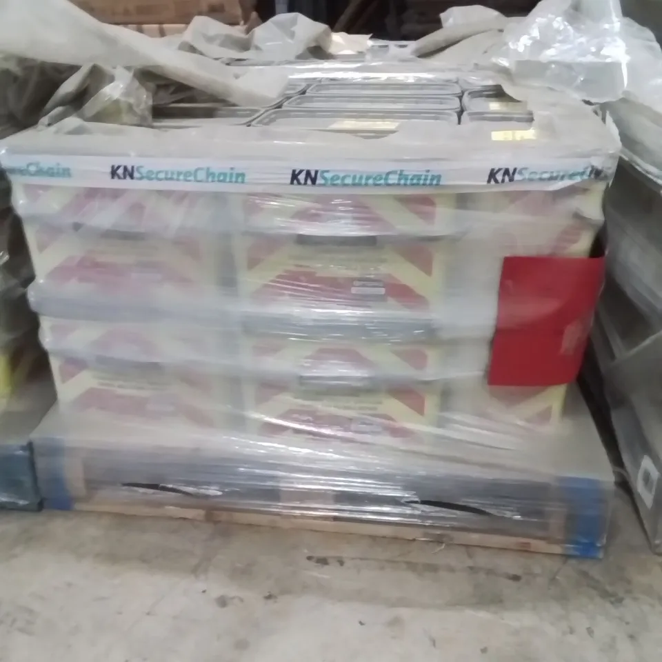 PALLET OF ULTRACRETE TOUGH PATCH POTHOLES REPAIR APPROXIMATELY 26 CASES  //EXPIRY DATE 18.05.25 26KG PER CASE