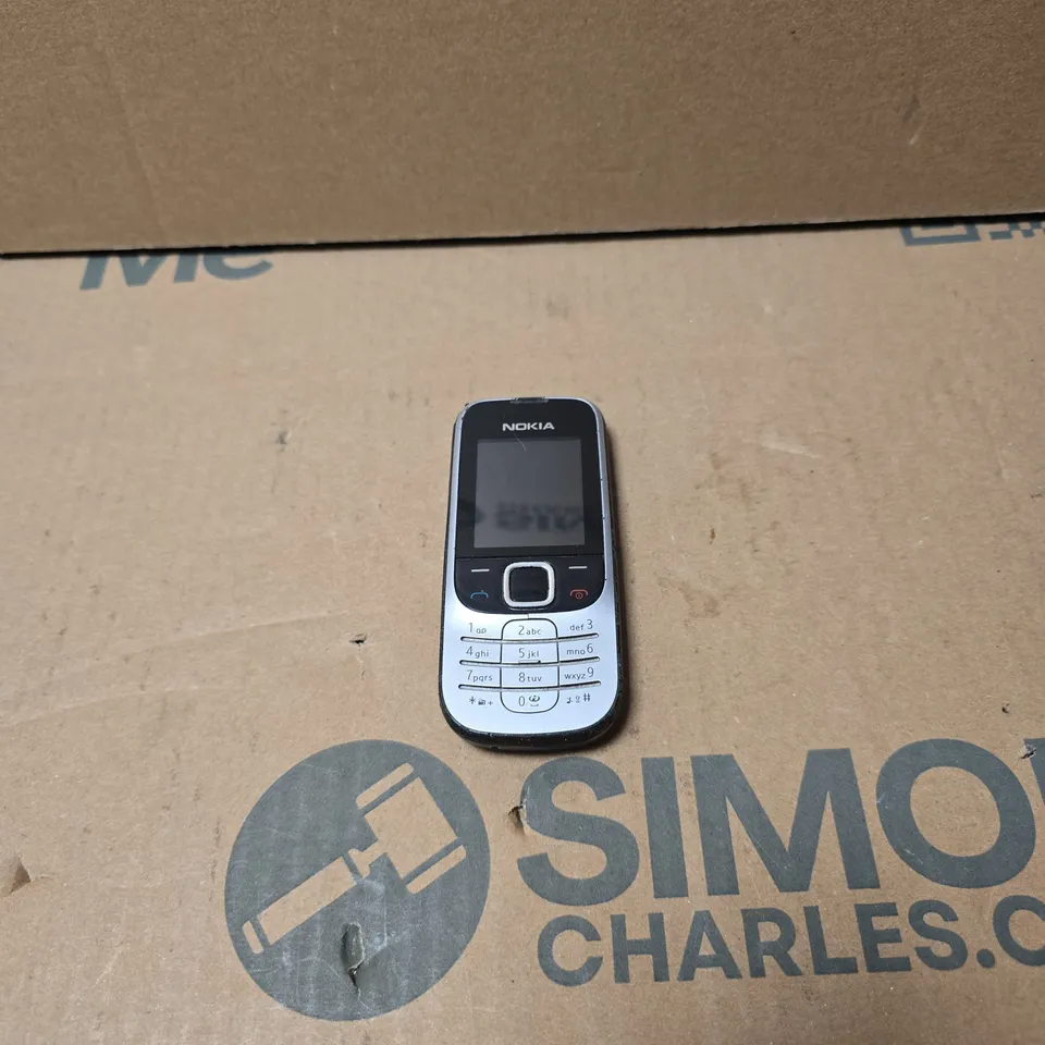 NOKIA 2330 MOBILE PHONE