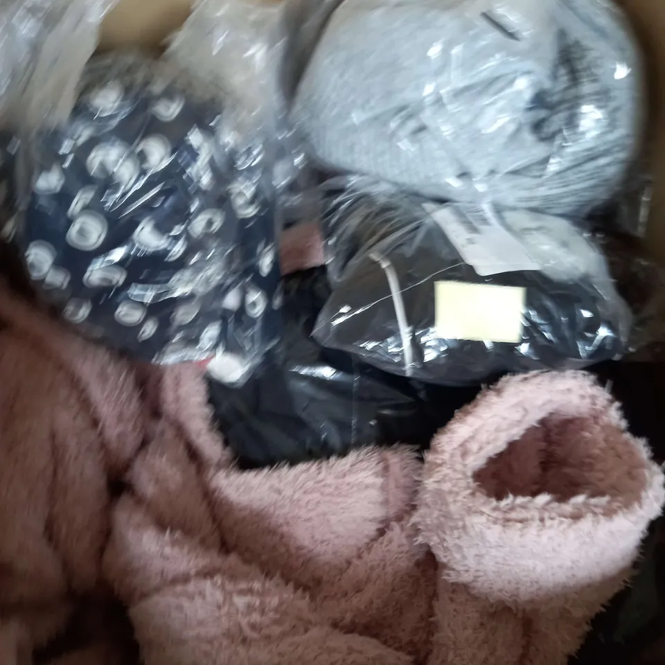 BOX OF APPROXIMATELY 15 ASSORTED CLOTHING ITEMS TO INCLUDE PINK GOWN, FLORAL DRESS, GREY JUMPER ETC