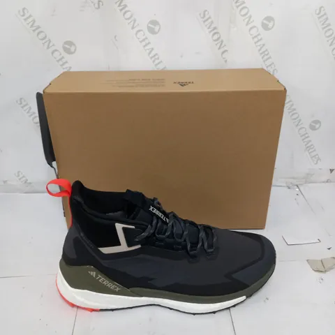 BOXED PAIR OF ADIDAS TERREX FREE HIKER 2 GTX SIZE 13 1/2