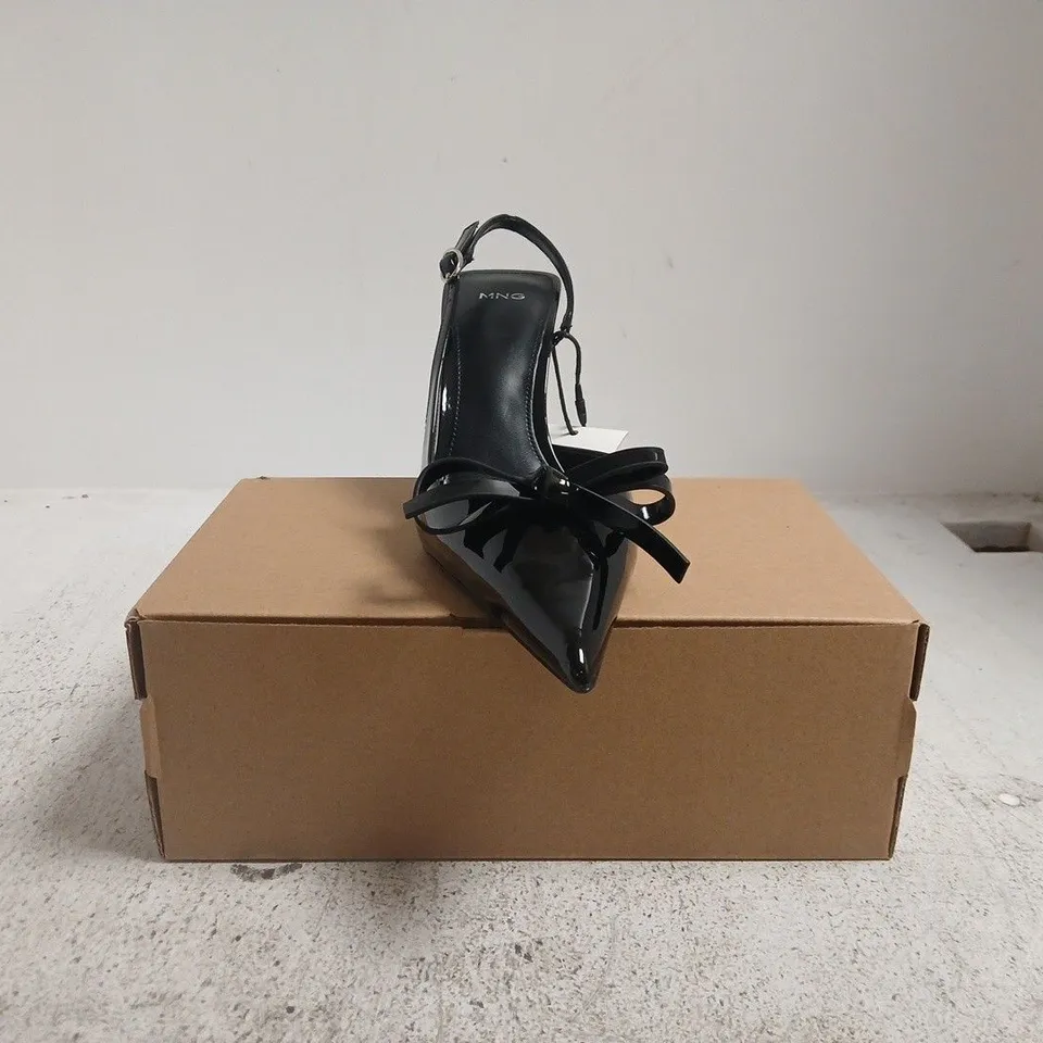 BOXED PAIR OF MANGO POINTED TOE STILETTO HEELS IN BLACK SIZE UK 5