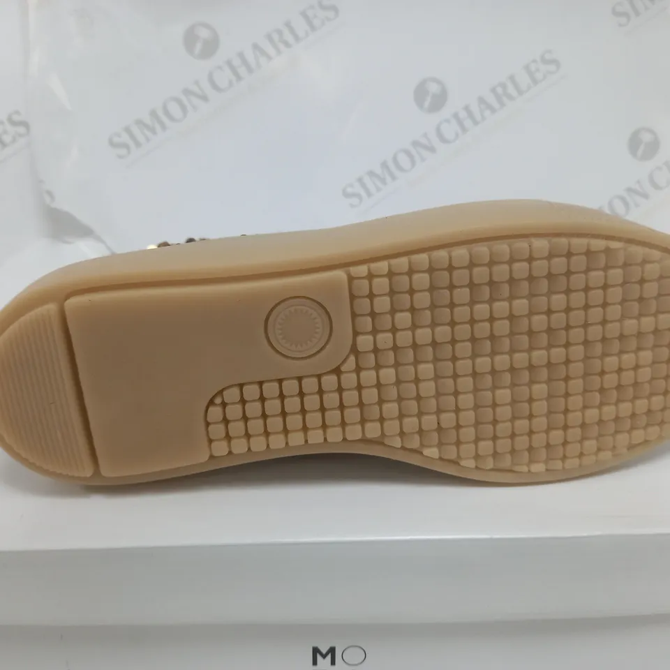 BOXED PAIR OF MODA IN PELLE BEATRYCE HIGH TOP TRAINERS IN LEOPARD PRINT DESIGN EU SIZE 40