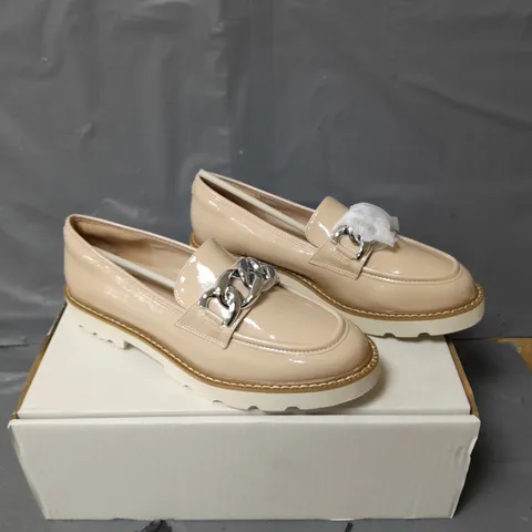 MODA IN PELLE EVELLA LOAFER - CAMEO - SIZE 8