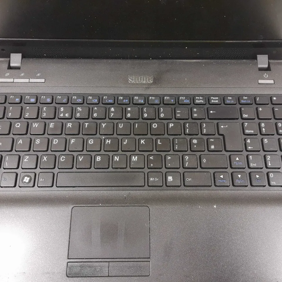 STONE W76C 500GB HD CORE I3-M370 2400MHZ 4GB RAM 15.6" NOTEBOOK COMPUTER