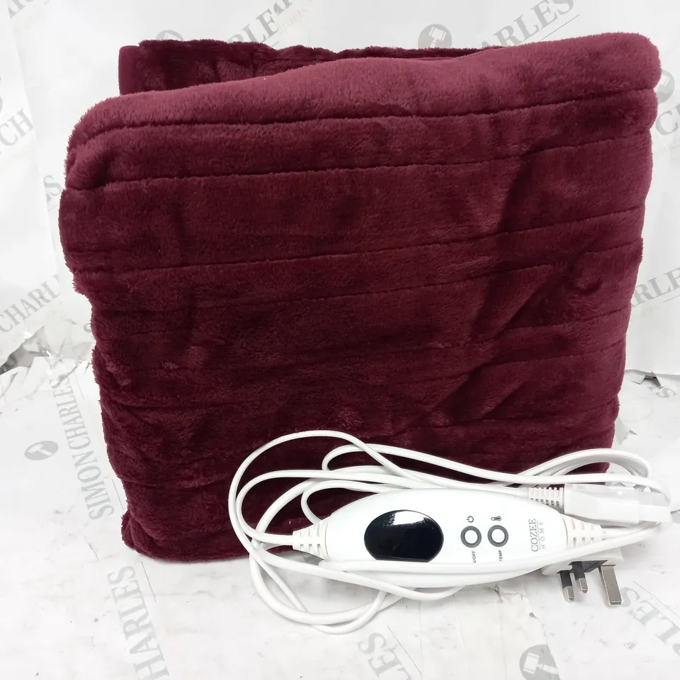 COZEE HOME HEATED THROW IN PLUM 