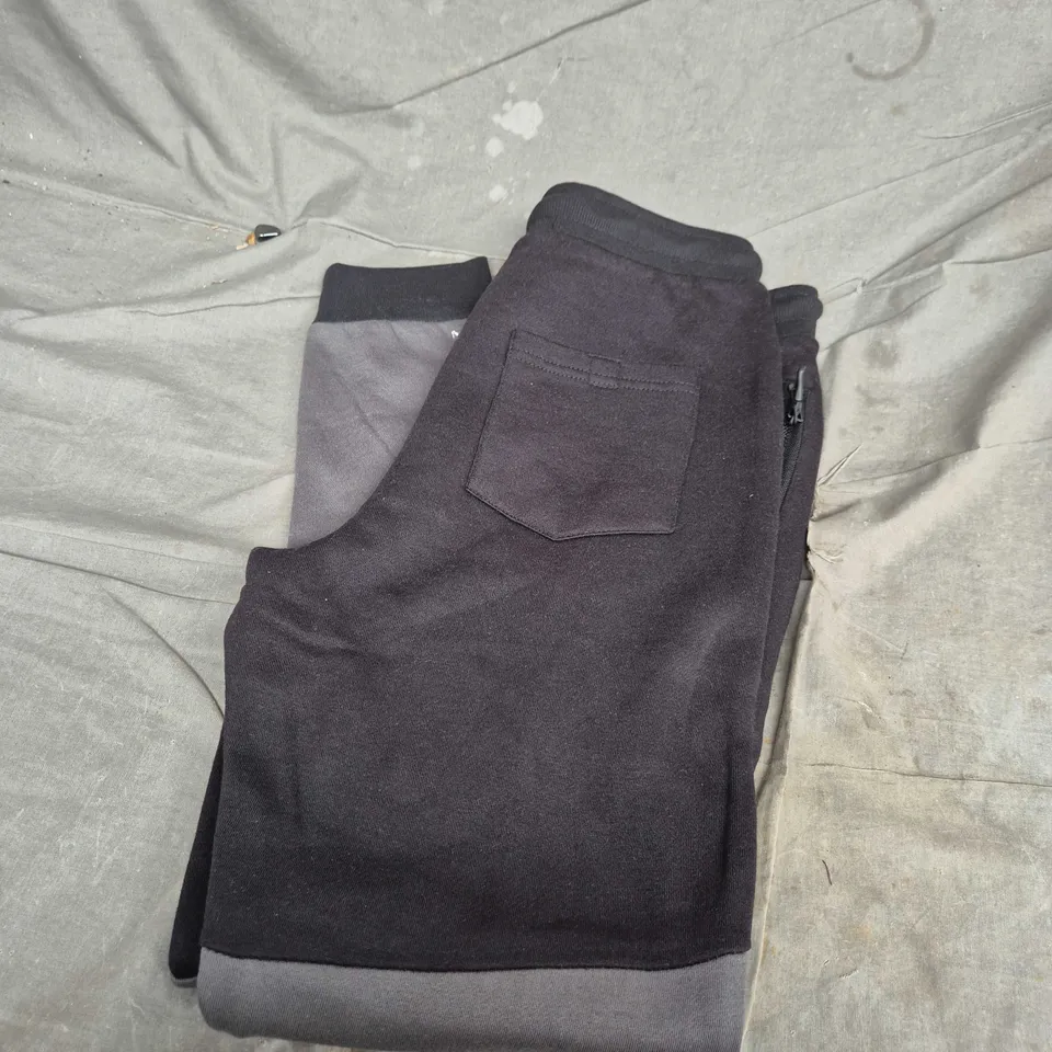 BERGHAUS BLACK & GREY OUTDOOR TRACKSUIT TROUSERS SIZE XL