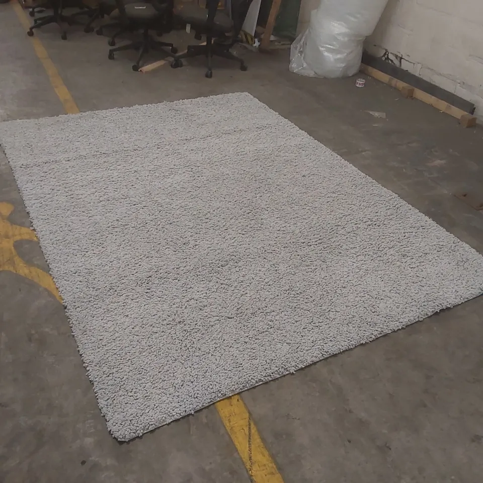 QUALITY DESIGNER AREA RUG - APPROXIMATELY 270 x 200cm