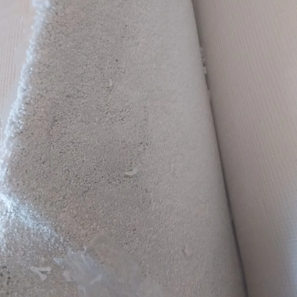 ROLL OF QUALITY ADDICTION 973 LEAD CARPET APPROXIMATELY 5X7.2M