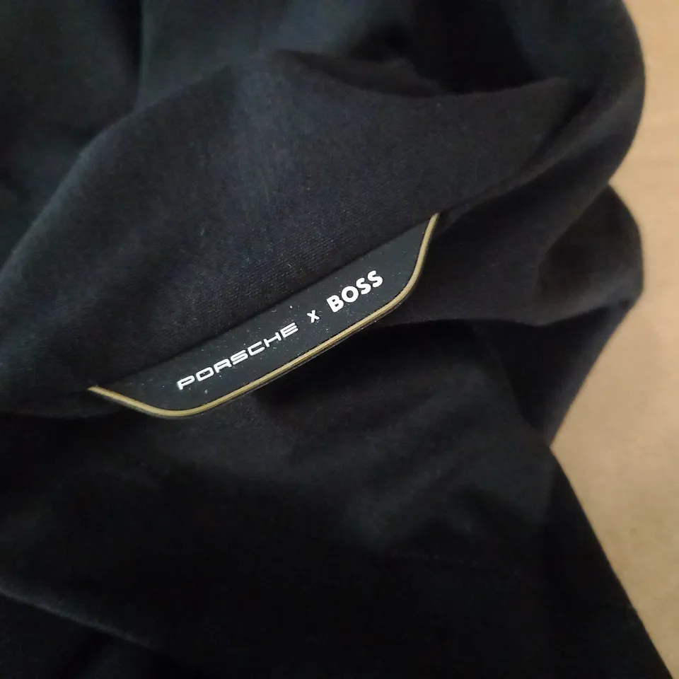 PORSCHE BOSS BLACK T-SHIRT - S