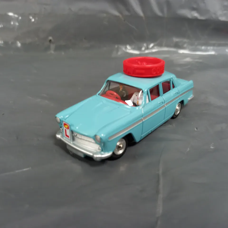 CORGI TOYS - AUSTIN A60 DE LUXE SALOON - MOTOR SCHOOL CAR