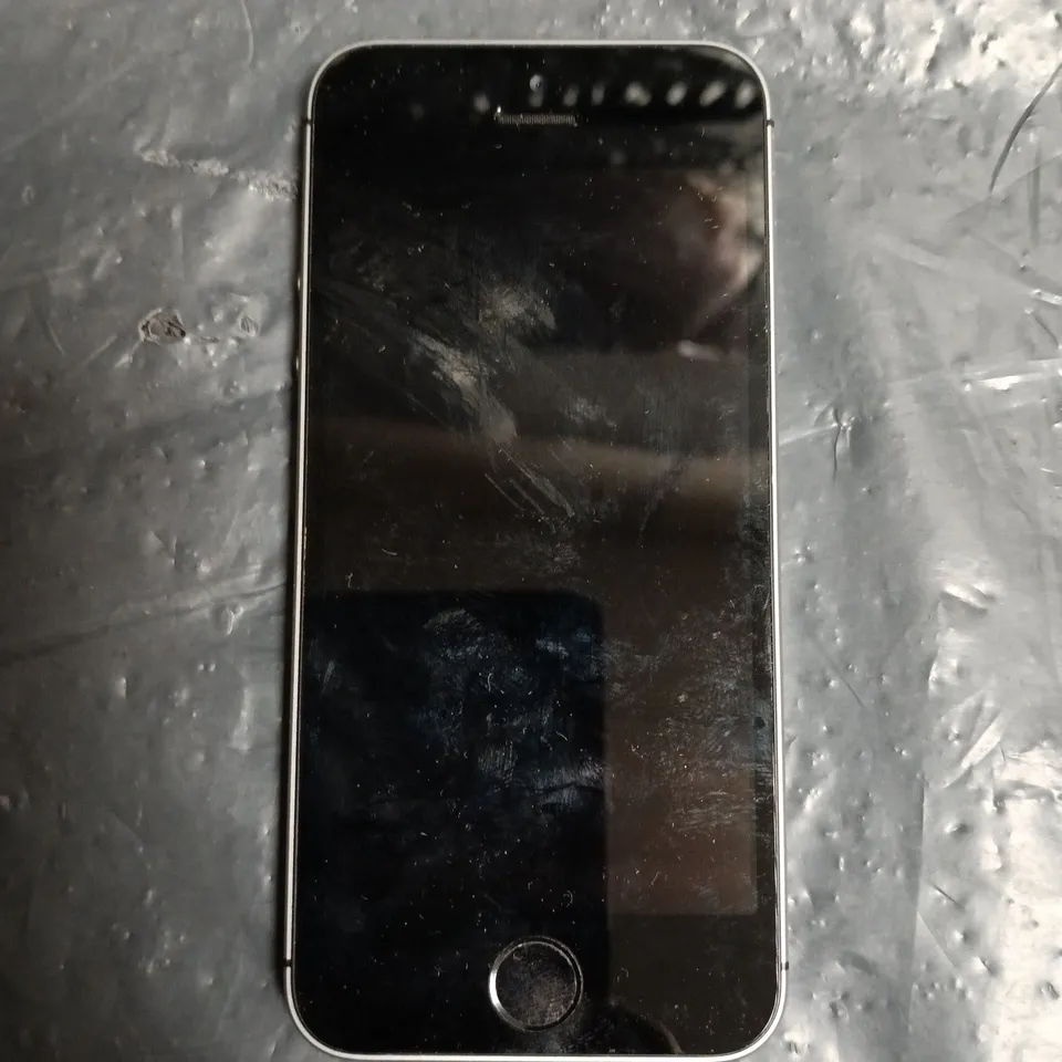 APPLE IPHONE SE A1723