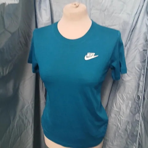 NIKE THE NIKE TEE – TEAL YOUTH T‑SHIRT, SIZE M (137-147 CM) – MADE IN TURKEY