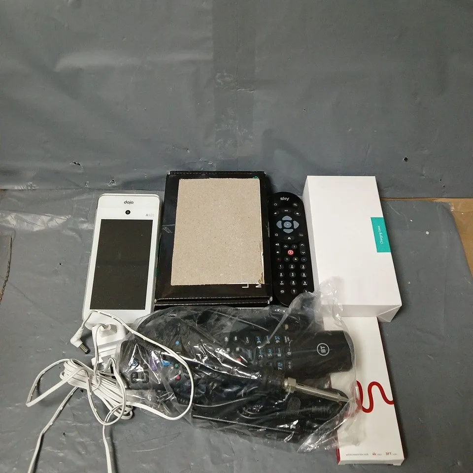 BOX OF ASSORTED HOUSEHOLD ITEMS TO INCLUDE CABLES, REMOTE CONTROLS AND CARD READERS