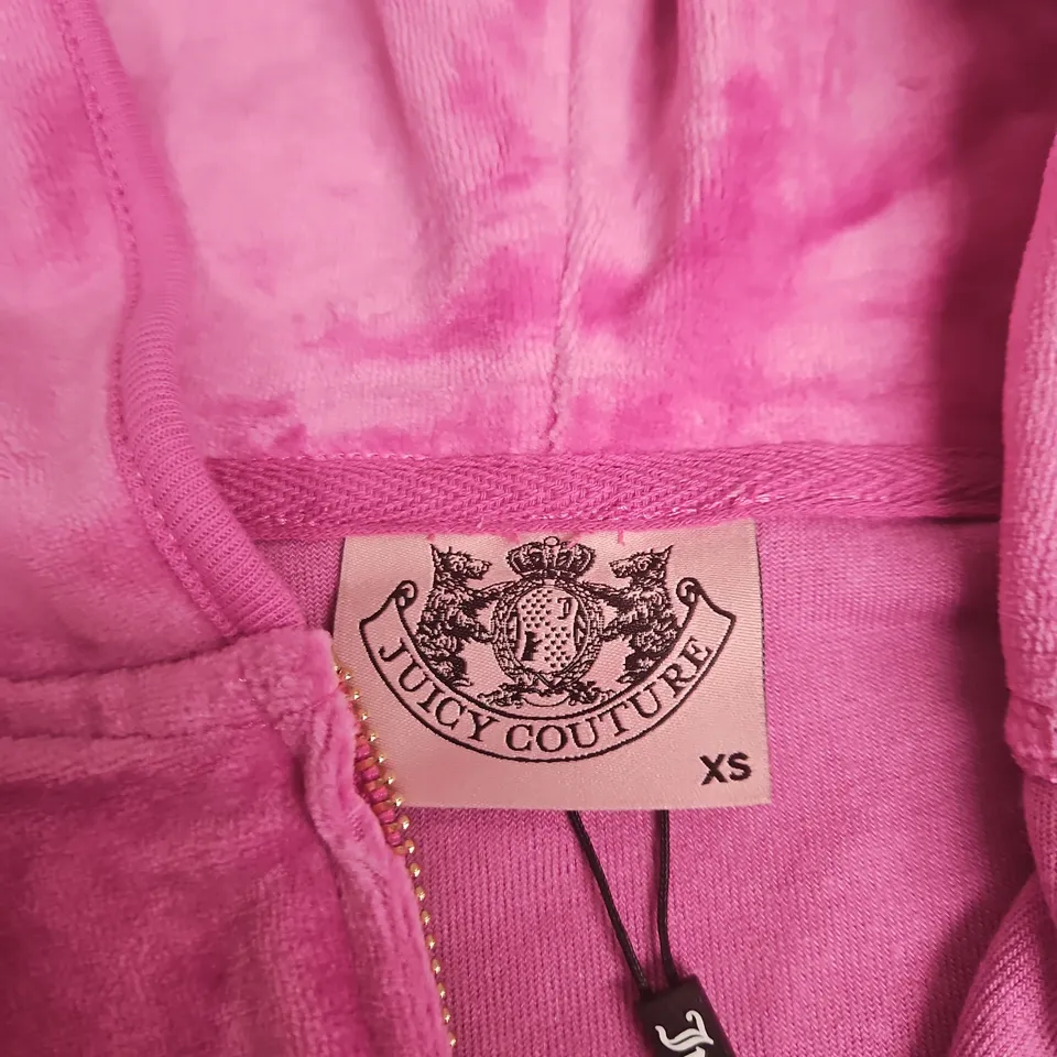 JUICY COUTURE HERITAGE ROBYN HOODIE – ROSEBUD PINK VELOUR, UK XS