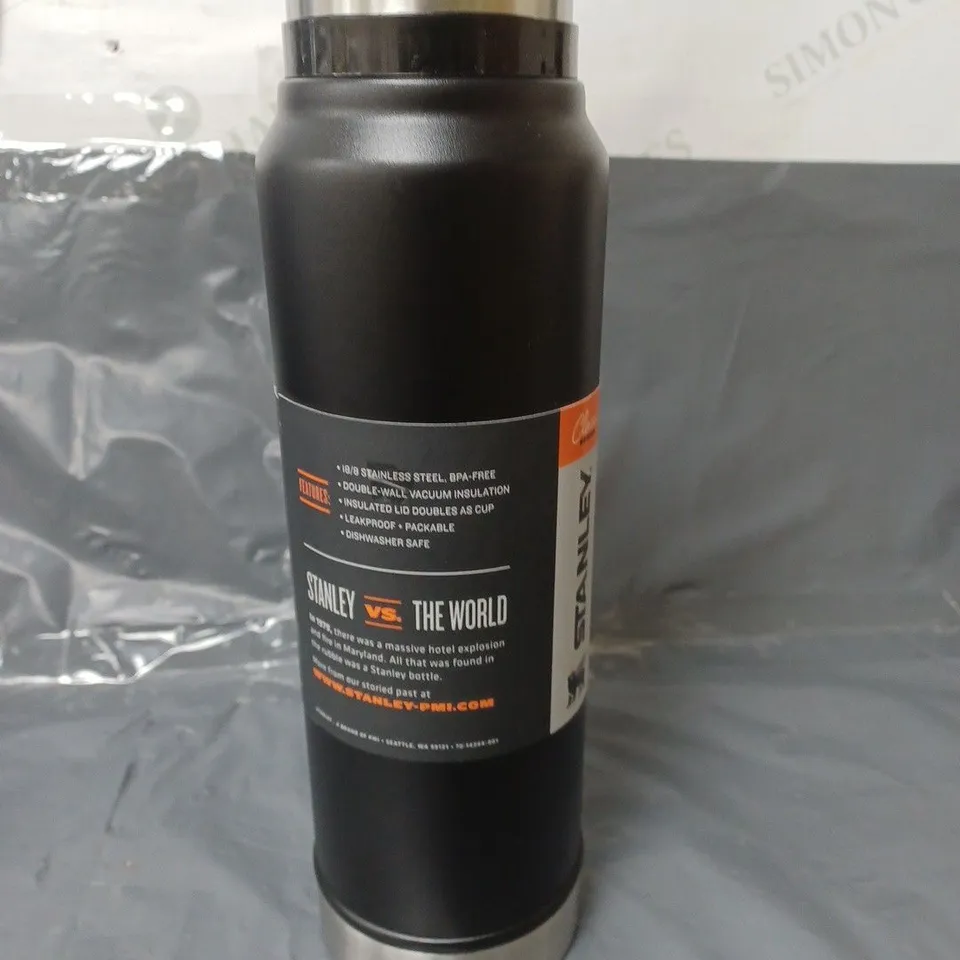 STANLEY THE LEGENDARY CLASSIC BOTTLE 1L BLACK FOR HOT AND COLD DRINKS