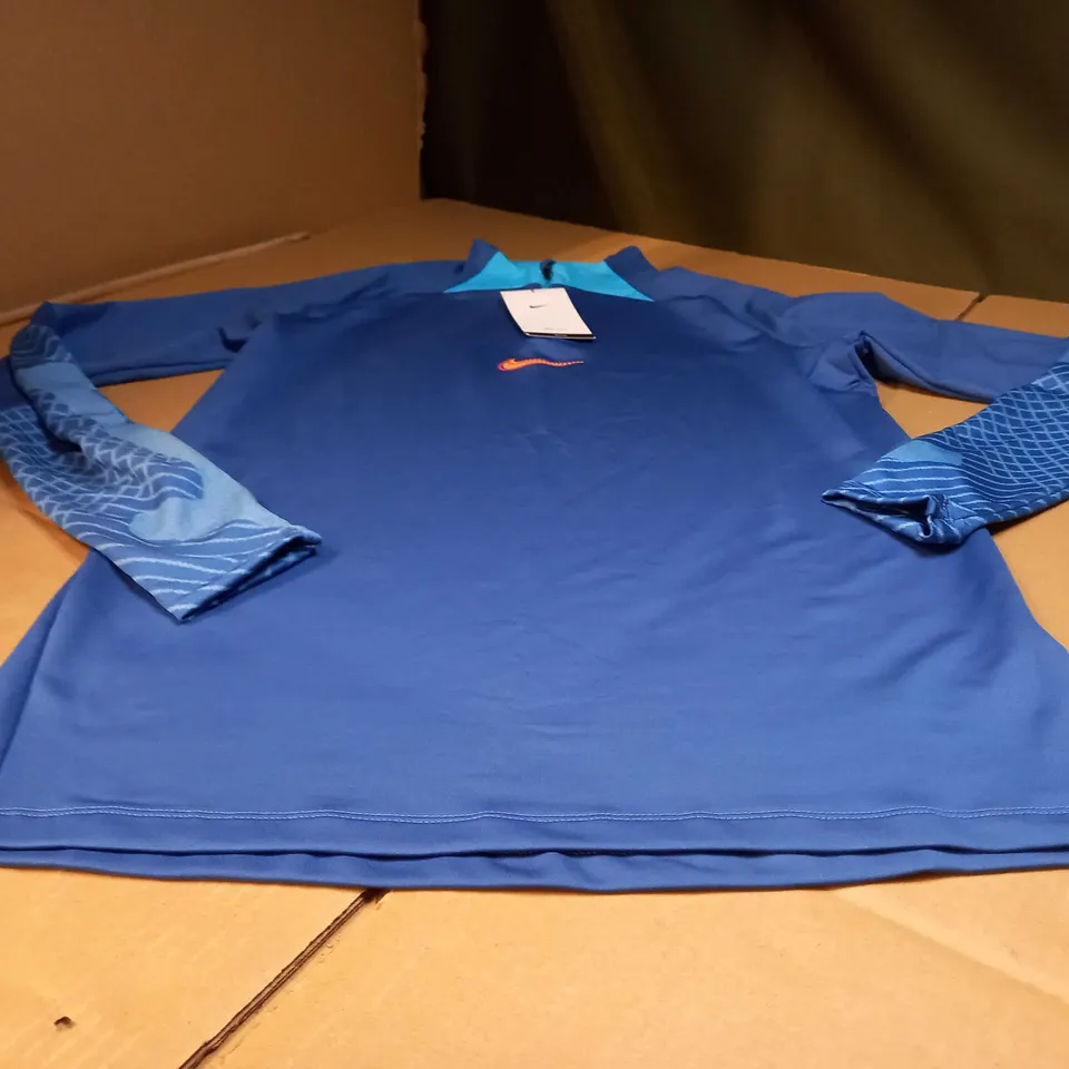 NIKE BLUE MENS FITNESS TOP - MEDIUM