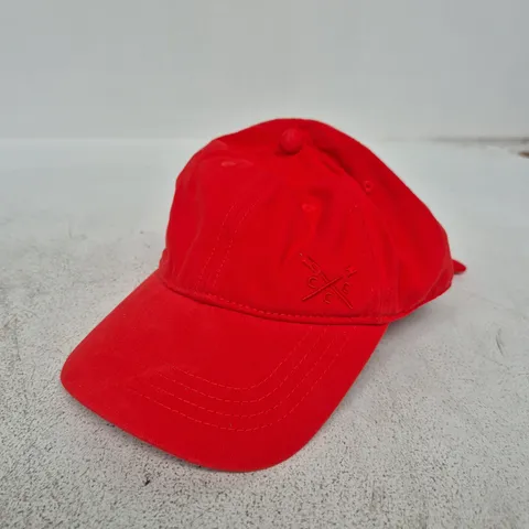 CREW CLOTHING COMPANY BOW CAP – RED, ONE SIZE (O/S)