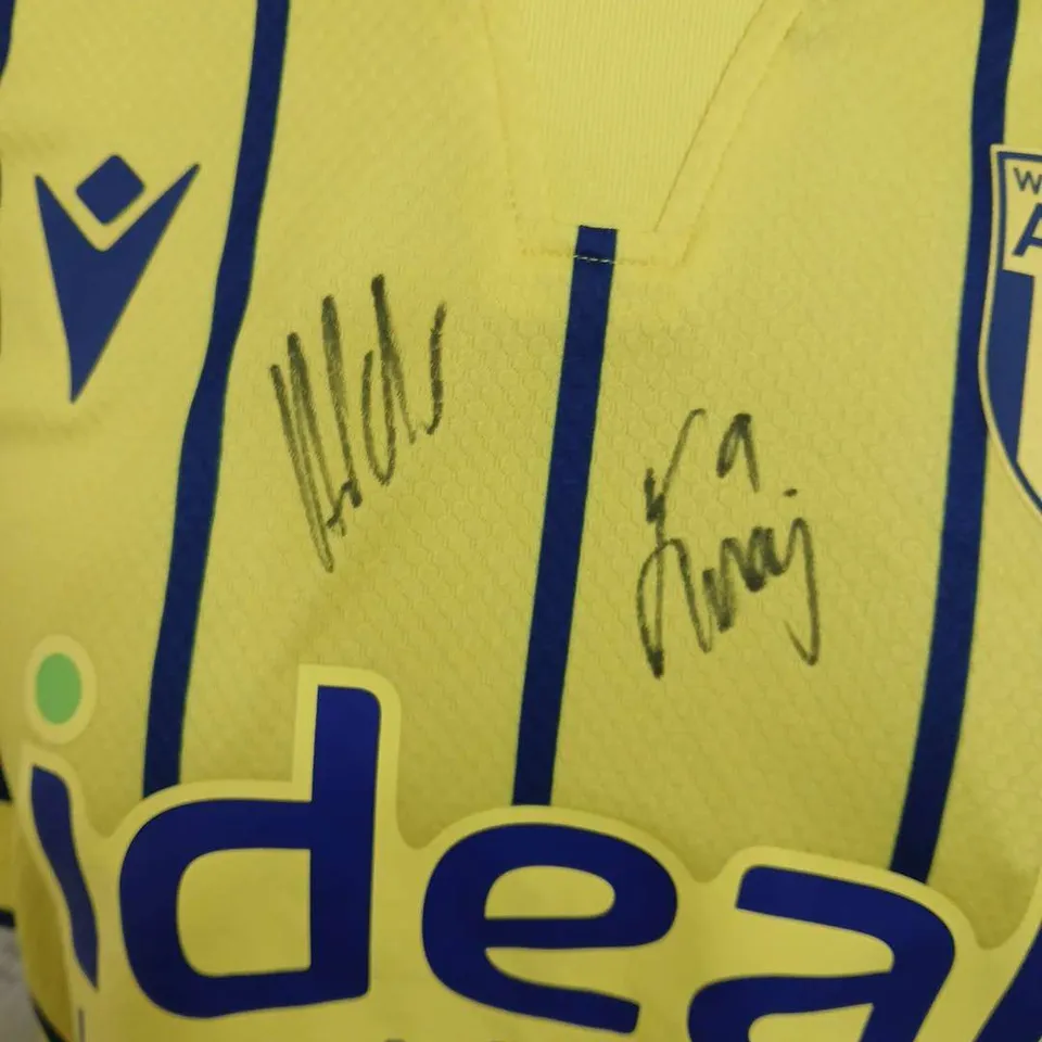 SIGNED MACRON WEST BROM AWAY (YELLOW) 24/25 JERSEY - LARGE