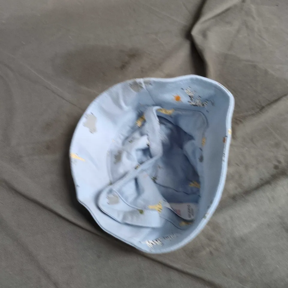 JOHN LEWIS & PARTNERS BABY HAT – LIGHT BLUE WITH ANIMAL PRINT
