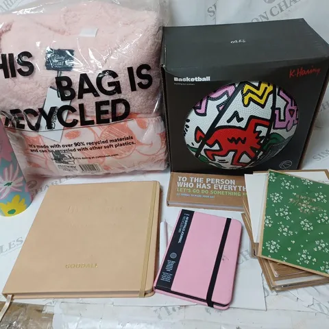 APPROXIMATELY 7 COTTON ON ITEMS INCLUDING THROW, BASKETBALL, NOTEBOOK