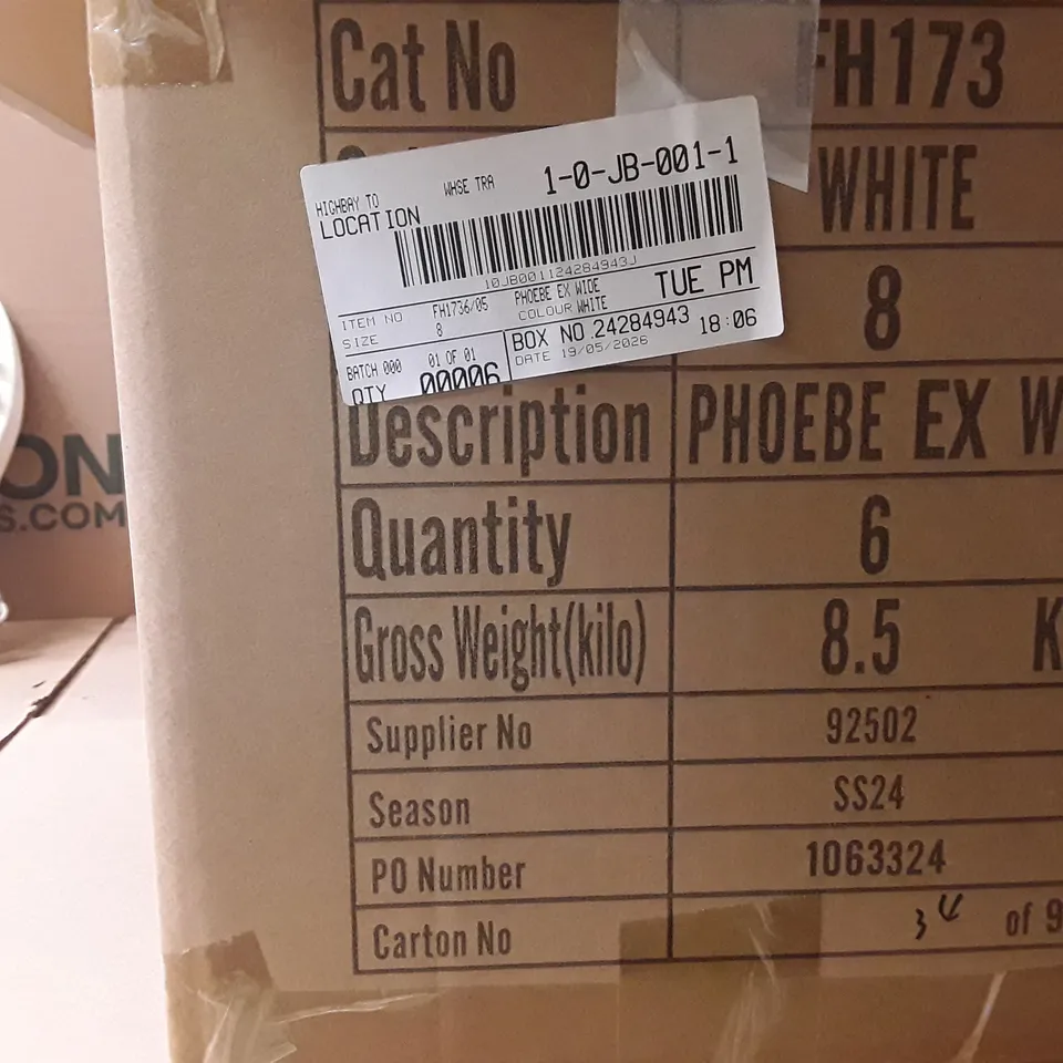 BOXED OYPLA BRAND NEW SIMPLY BE PHOEBE EX WIDE SCANDALS SIZE 8 WHITE COLOUR APPROXIMATELY 6 PAIRS