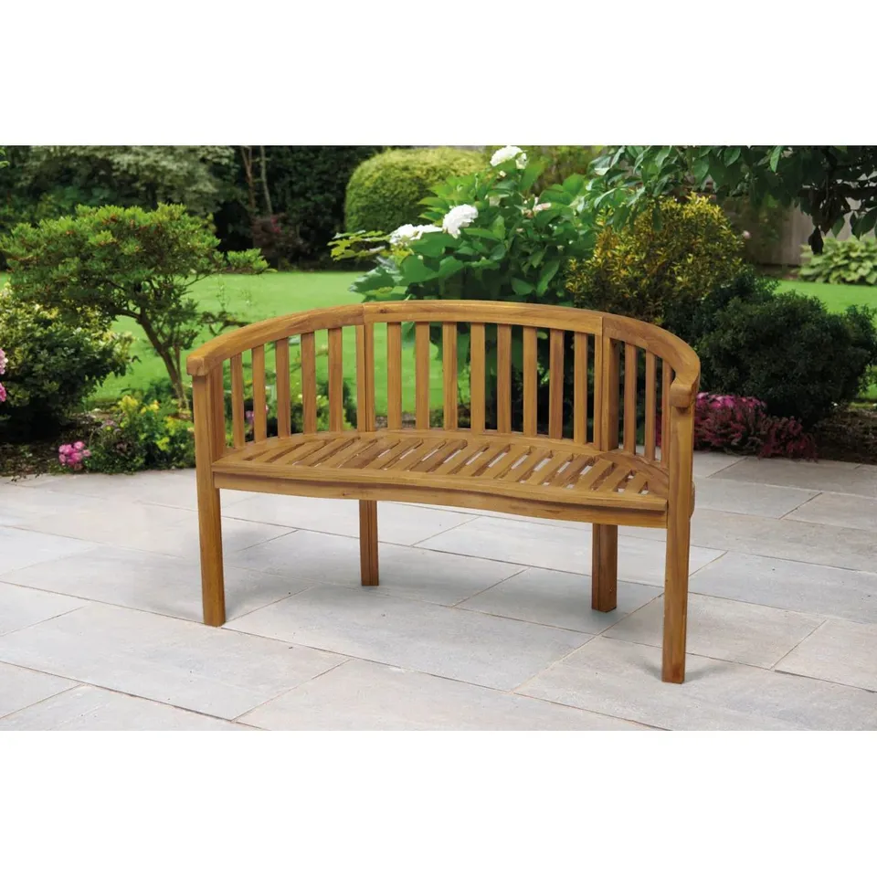 BOXED WOODFIELD BANANA SHAPED BENCH IN FSC SOLID WOOD (1 BOX)