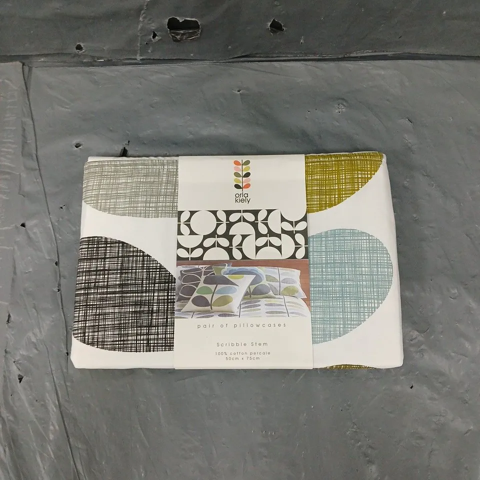 ORLA KIELY PAIR OF PILLOWCASES - SCRIBBLE STEM 50CM BY 75CM 