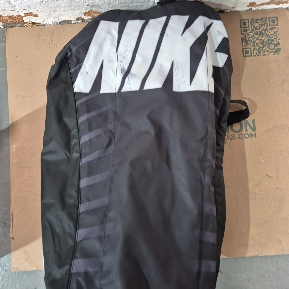 NIKE SPORTS BAG – BLACK WITH LARGE NIKE LOGO