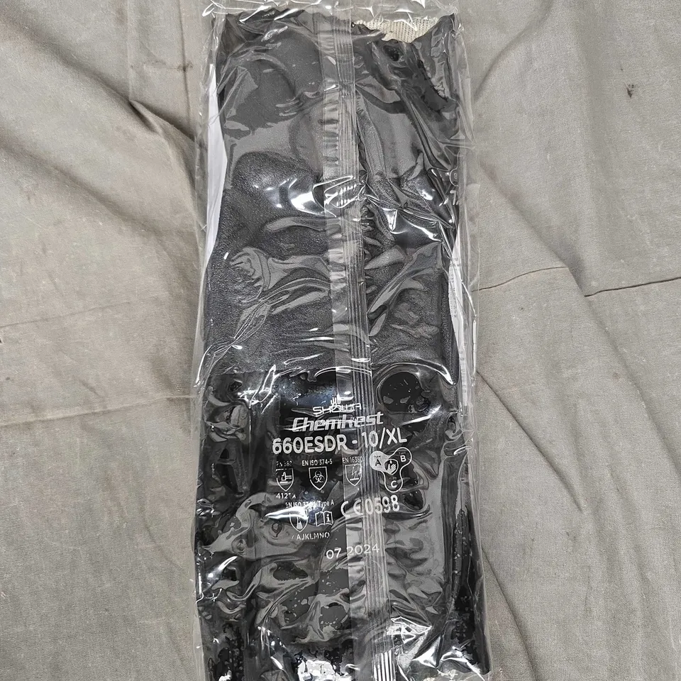 10 X PAIRS OF SHOWA CHEMKEST PROTECTIVE GLOVES - XL 