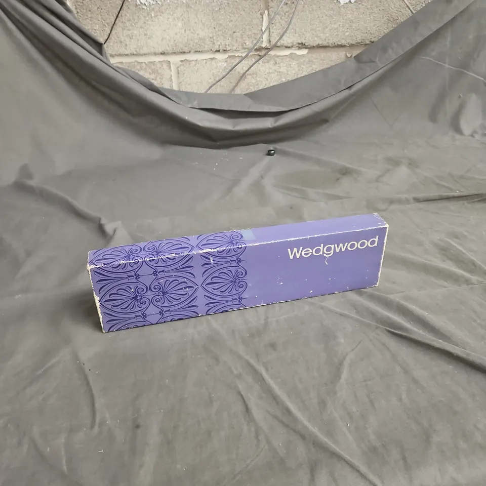 WEDGWOOD JASPER PALE BLUE CAKE KNIFE – BOXED