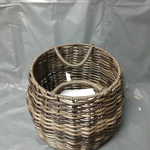 ROUND DARK WOVEN BASKET 